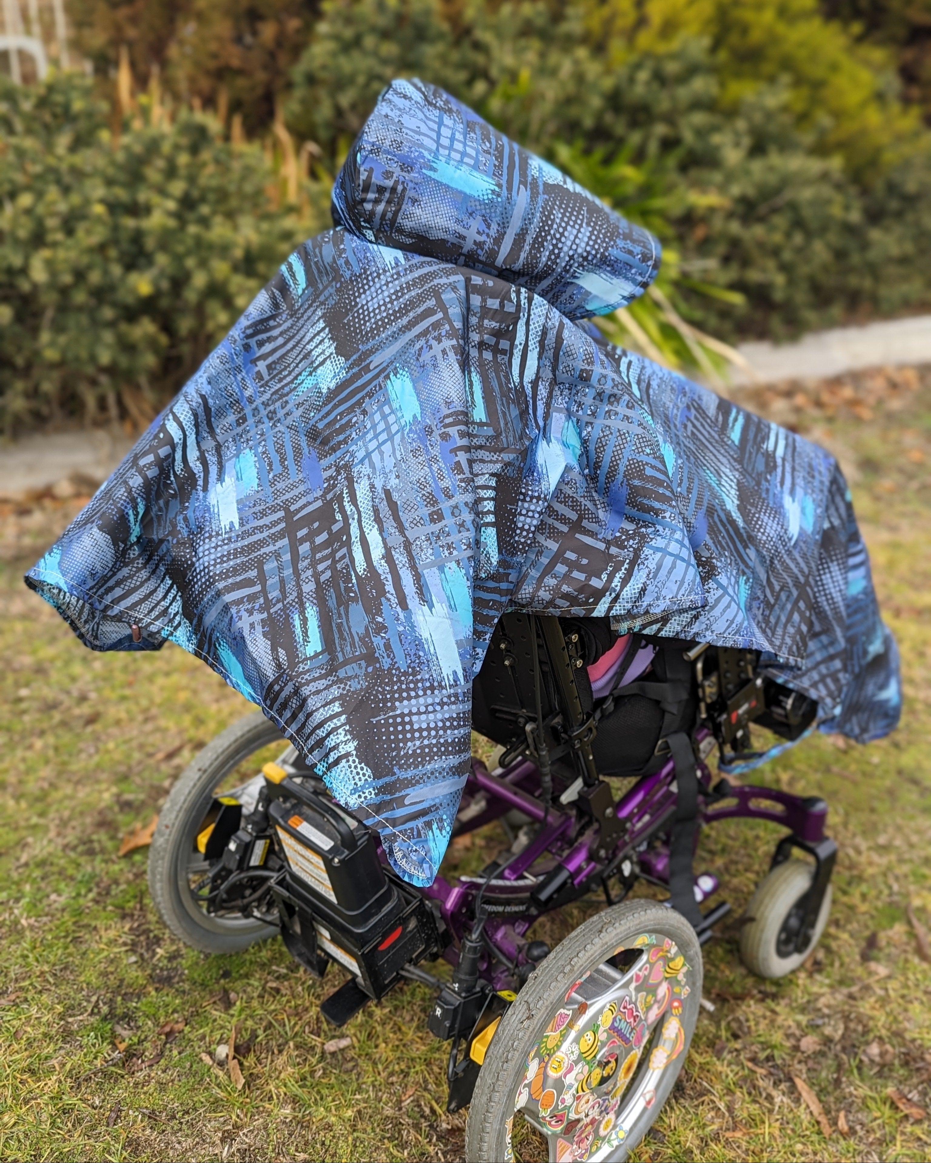 Mimi Poncho - Premium Poncho from Mimi Blankets - Just $58.65! Shop now at Mimi Blankets